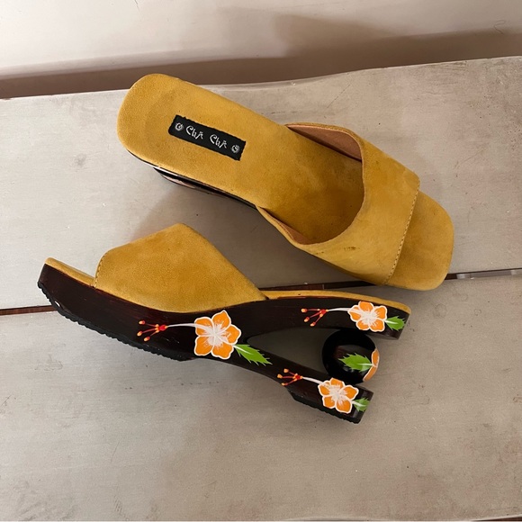 Vintage Wooden Tropical High Heels - Picture 4 of 5